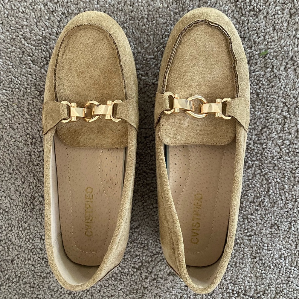 Never worn tan loafers